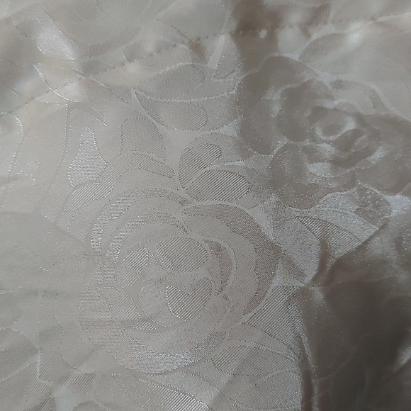 Marks & Spencer long sleeve ivory blouse Slim medium - Picture 6 of 8